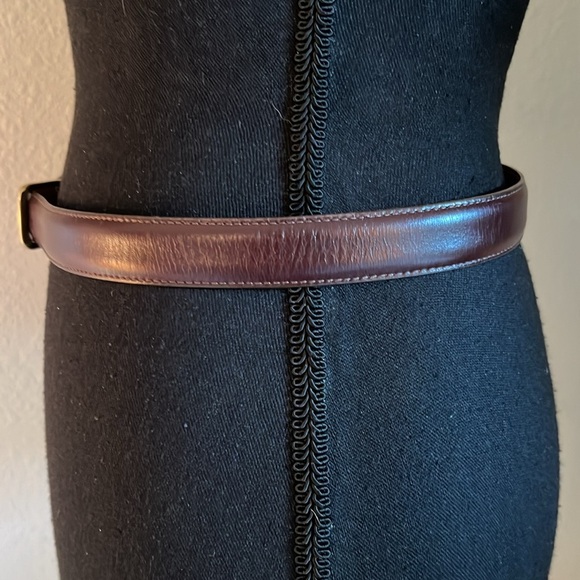 COACH Women’s Leather Burgundy Belt with Brushed Solid Brass Buckle Size 32 - Picture 8 of 15